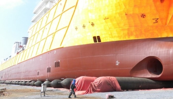 وسائد هوائية بحرية تعمل بالهواء المضغوط NB Salvage لرفع إطلاق السفن