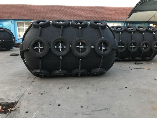 المطاط الطبيعي يوكوهاما المروحة 50kpa 80kpa 2.0m * 3.5m للرصيف