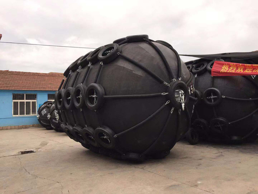 المطاط الطبيعي يوكوهاما المروحة 50kpa 80kpa 2.0m * 3.5m للرصيف