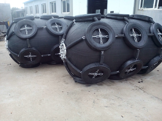 المطاط الطبيعي يوكوهاما المروحة 50kpa 80kpa 2.0m * 3.5m للرصيف