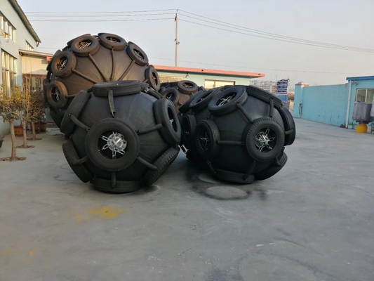 مادة المطاط النيوماتيكية ذات اللون الأسود العائمة القابلة للنفخ معتمدة من CCS يوكوهاما فندر
